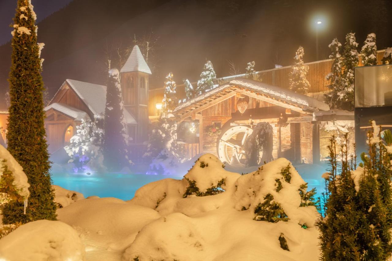 Hotel Quelle Nature Spa Resort Santa Maddalena in Casies Esterno foto